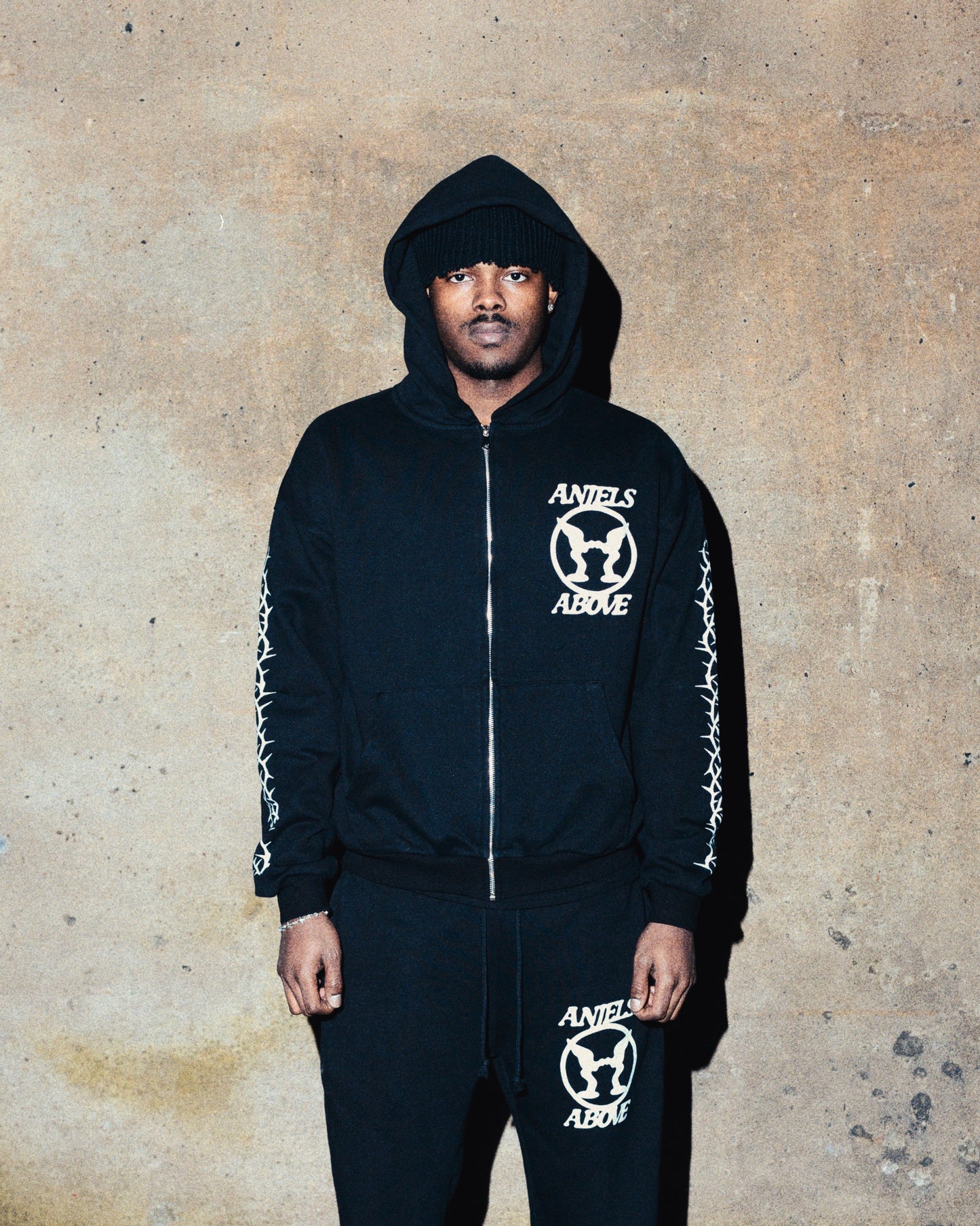 THORN ZIP HOODIE